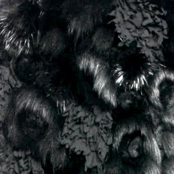 Carmen Marc Valvo Couture 2011 Black Dimensional Cashmere Knit Fur Vest - Picture 5 of 17